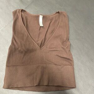 Nikibiki v-neck tank. Brown size medium.